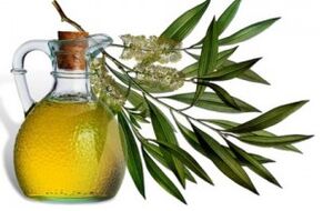 Tea essential oil